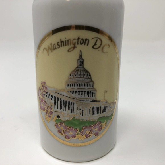 Washington DC Salt and Pepper Shaker Set Gold Trim 3"  Souvenir Made in Japan - Picture 8 of 8